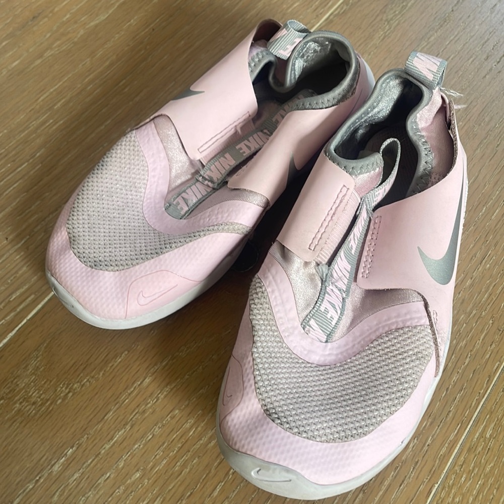 Nike Flex Runner Little girl size 12.5